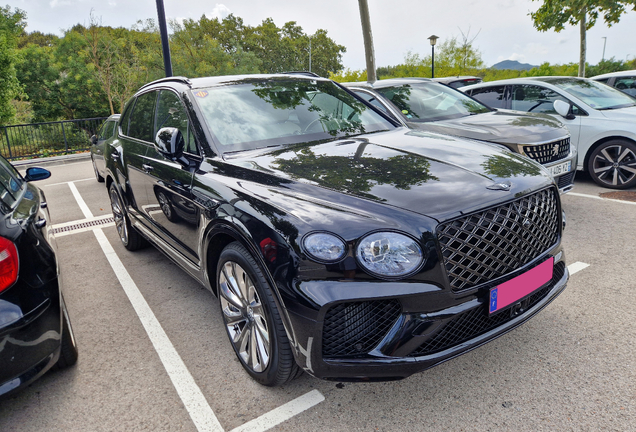 Bentley Bentayga Hybrid 2026 Artenara Edition