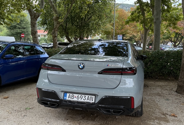 BMW M760e xDrive