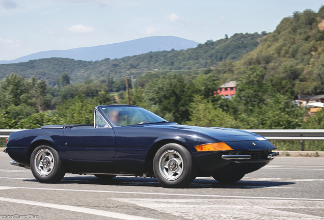 Ferrari 365 GTS/4 Daytona