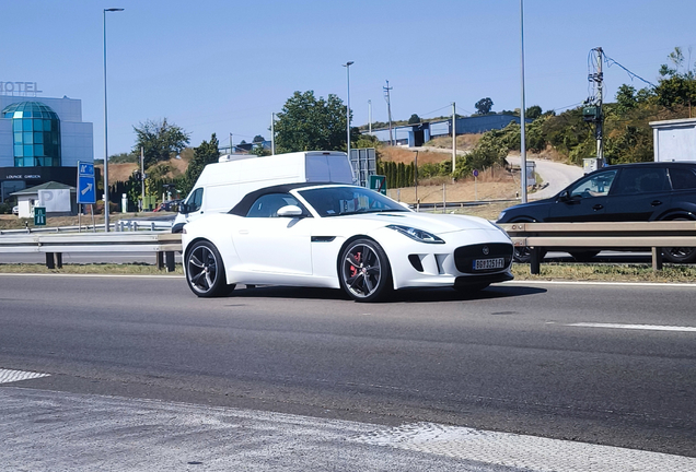 Jaguar F-TYPE S Convertible