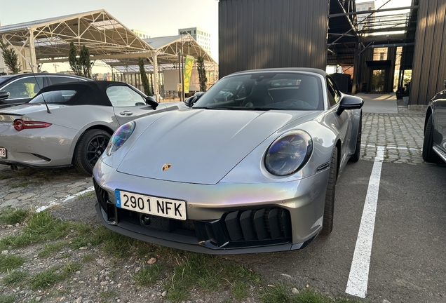 Porsche 992 Carrera 4 GTS Cabriolet MkII
