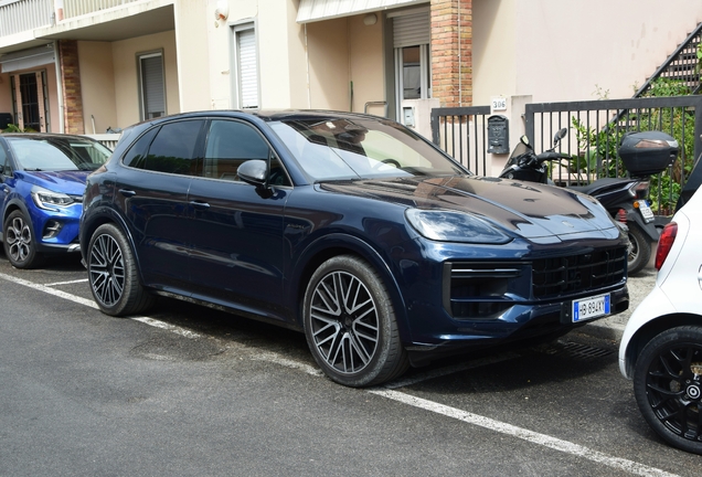 Porsche 9YA Cayenne Turbo E-Hybrid