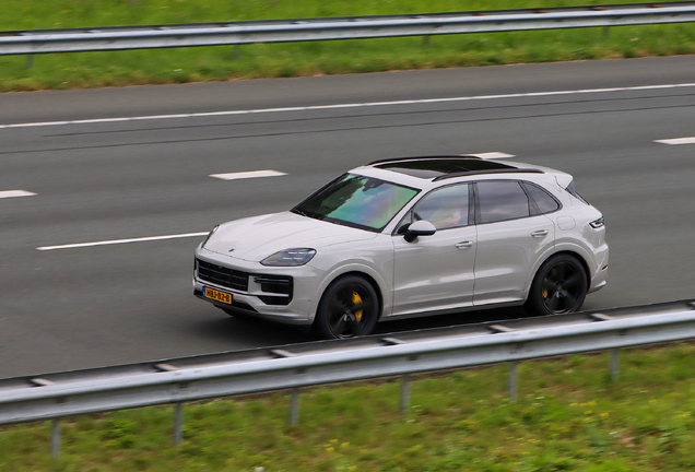 Porsche 9YA Cayenne Turbo E-Hybrid
