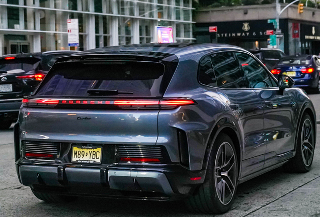Porsche Cayenne Turbo Electric