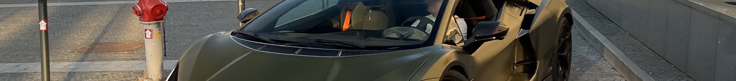Lamborghini Revuelto