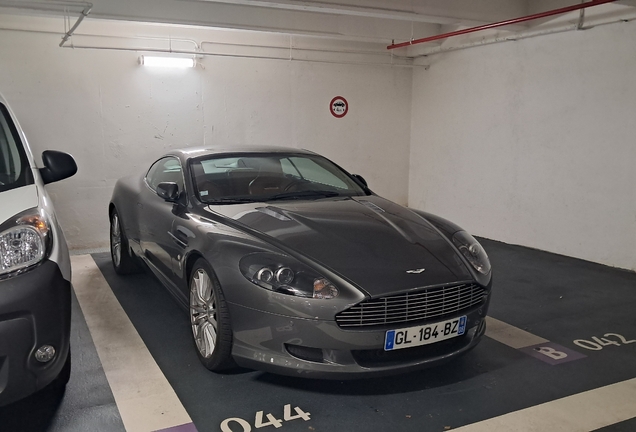 Aston Martin DB9
