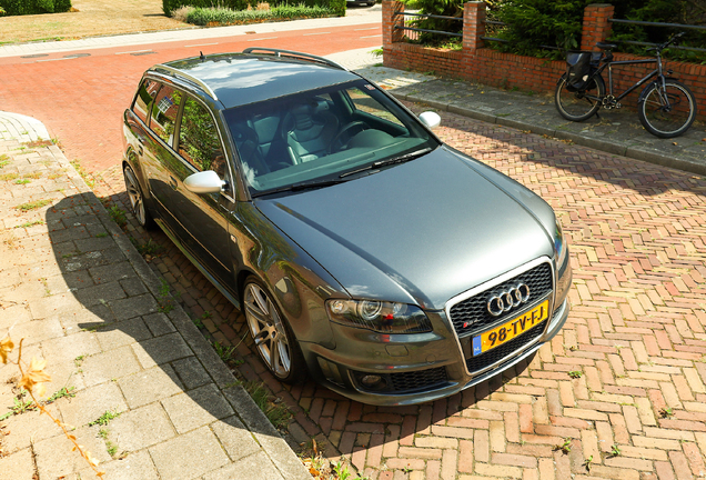Audi RS4 Avant B7