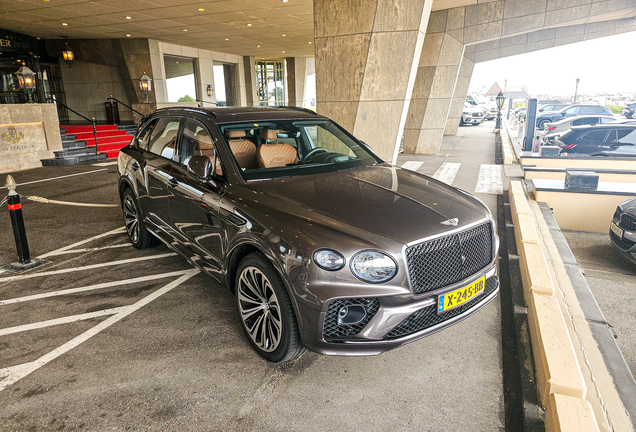 Bentley Bentayga Hybrid Azure