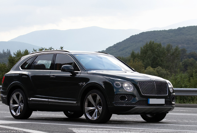 Bentley Bentayga V8