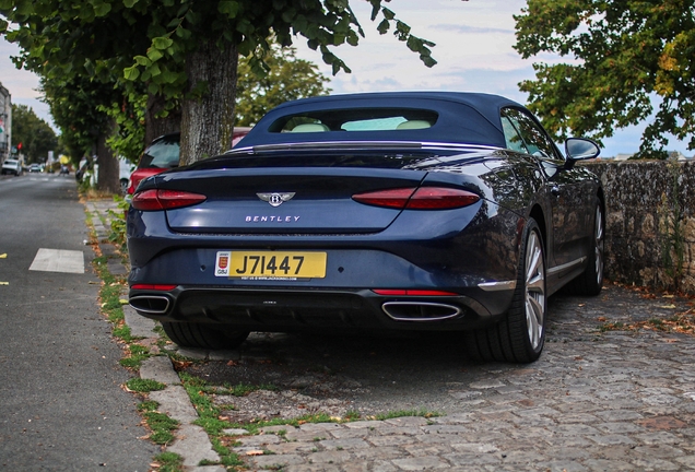 Bentley Continental GTC 2025