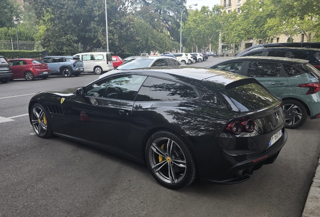 Ferrari GTC4Lusso