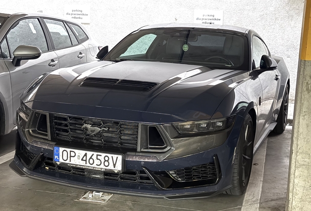 Ford Mustang Dark Horse 2024