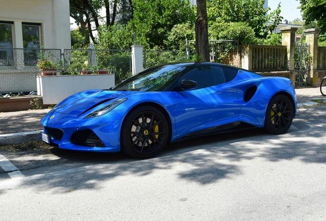 Lotus Emira