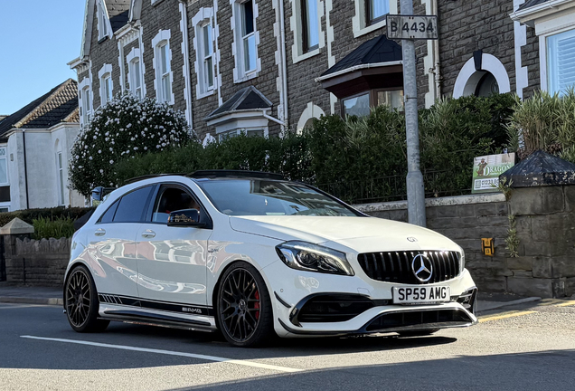Mercedes-AMG A 45 W176 2015