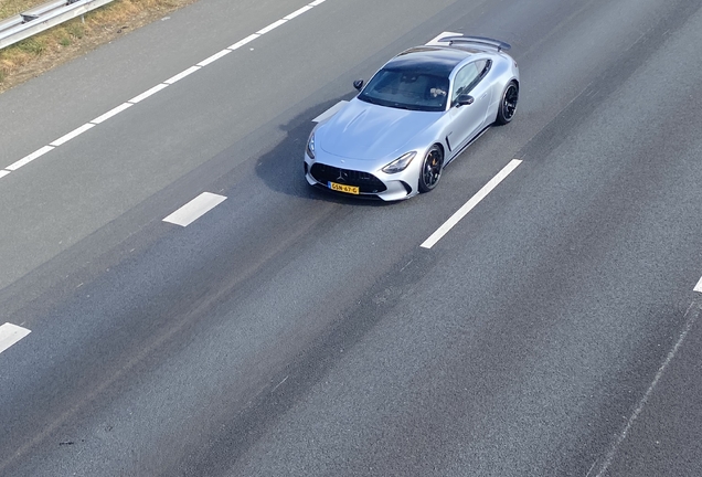 Mercedes-AMG GT 63 C192
