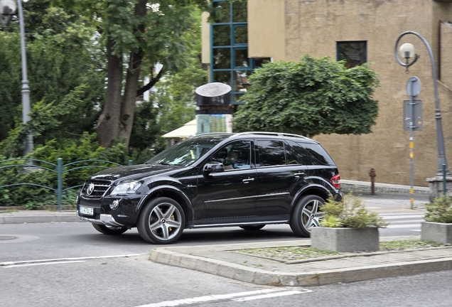Mercedes-Benz ML 63 AMG 10th Anniversary