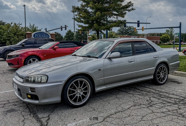 Nissan Skyline R34 Sedan