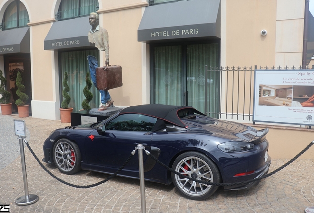 Porsche 718 Spyder RS