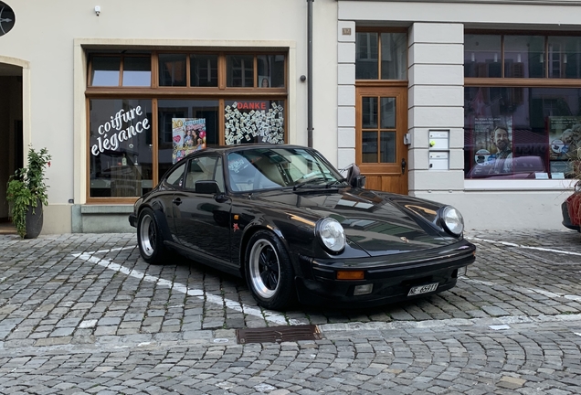 Porsche 911 Carrera