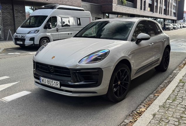 Porsche 95B Macan GTS MkIII