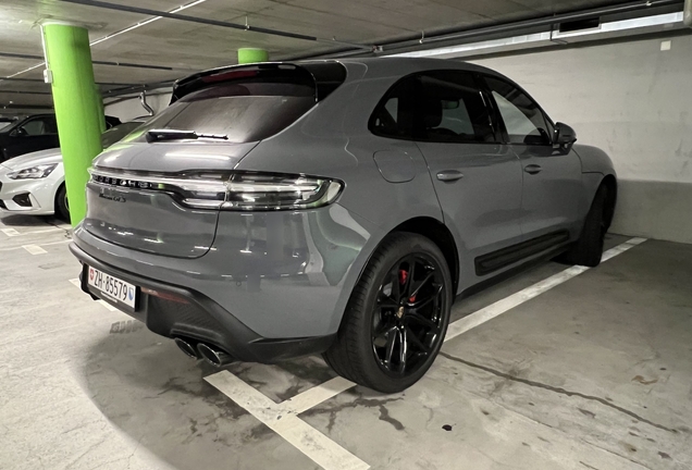 Porsche 95B Macan GTS MkIII