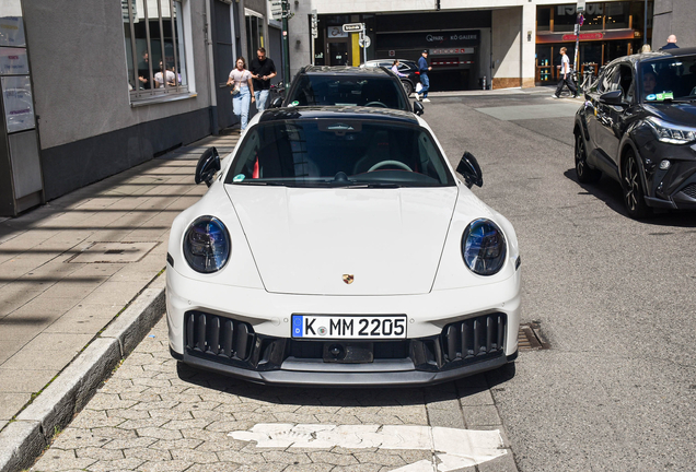 Porsche 992 Carrera 4 GTS MkII