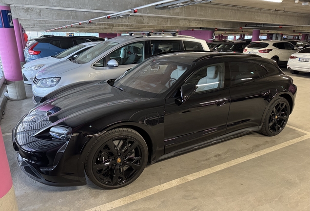 Porsche Taycan Turbo S Cross Turismo MkI