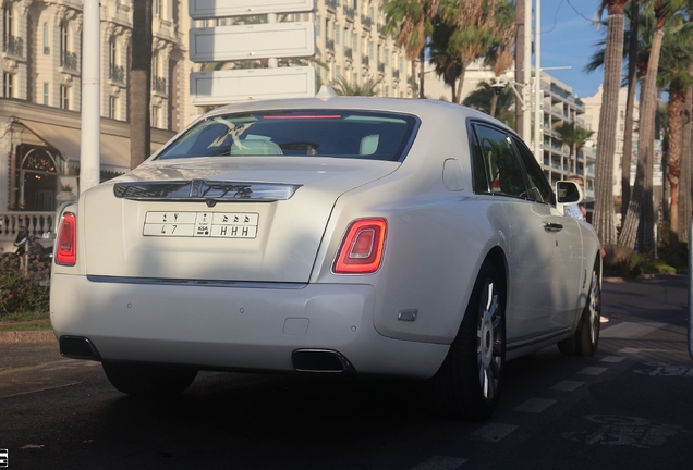Rolls-Royce Phantom VIII EWB