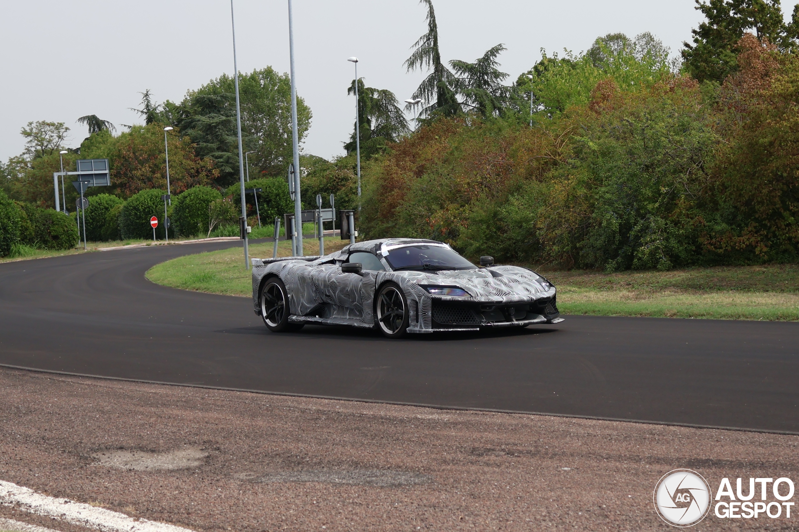 Ferrari f80 aperta