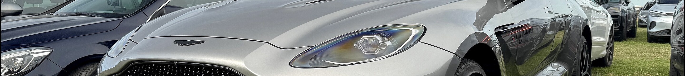 Aston Martin DBX S