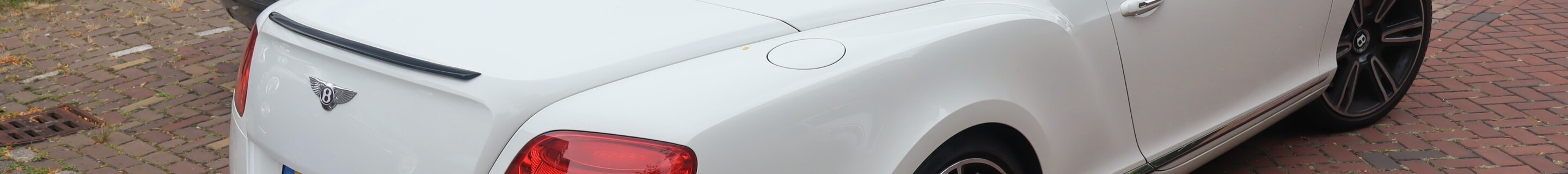 Bentley Continental GTC V8