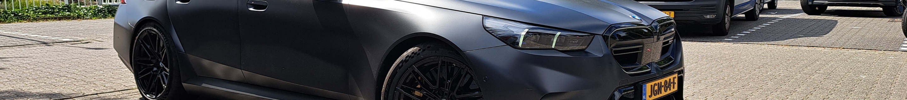 BMW M5 G90