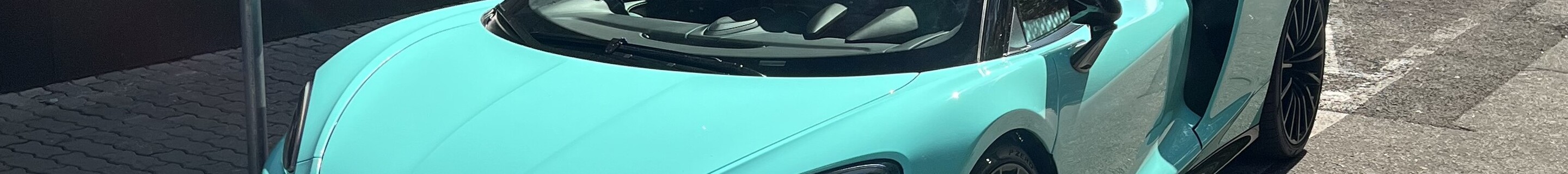 McLaren GT