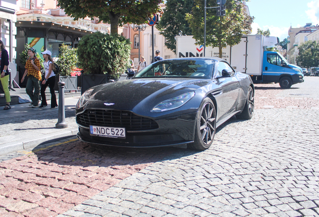 Aston Martin DB11 V8 Volante
