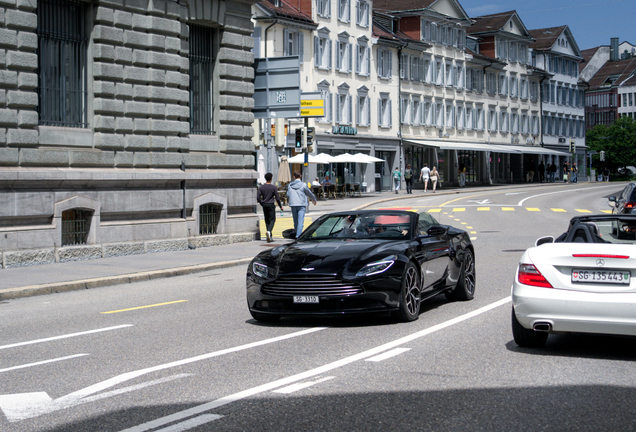 Aston Martin DB11 V8 Volante