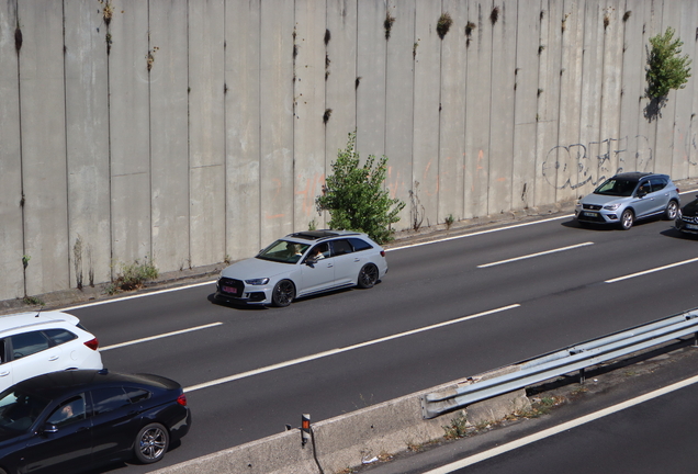 Audi RS4 Avant B9