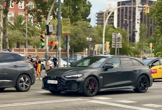Audi RS5 Avant B10
