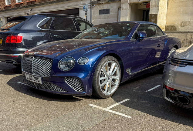 Bentley Continental GTC 2019