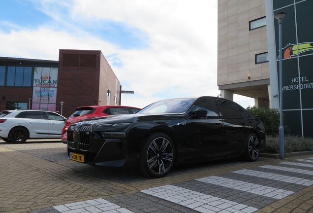 BMW M760e xDrive