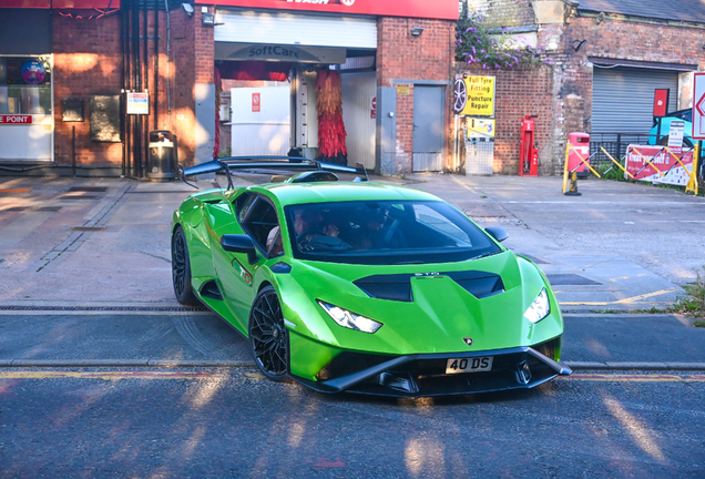 Lamborghini Huracán LP640-2 STO