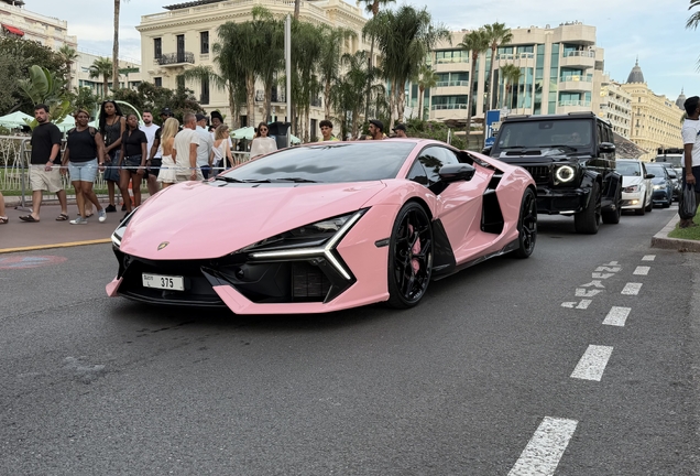 Lamborghini Revuelto