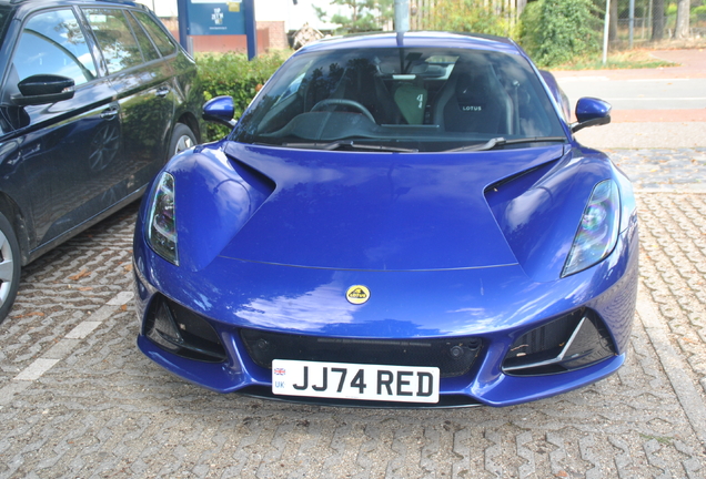 Lotus Emira