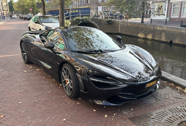McLaren 720S Spider