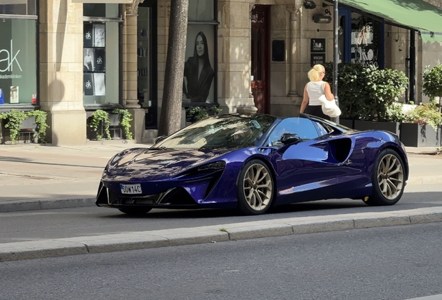McLaren Artura Spider