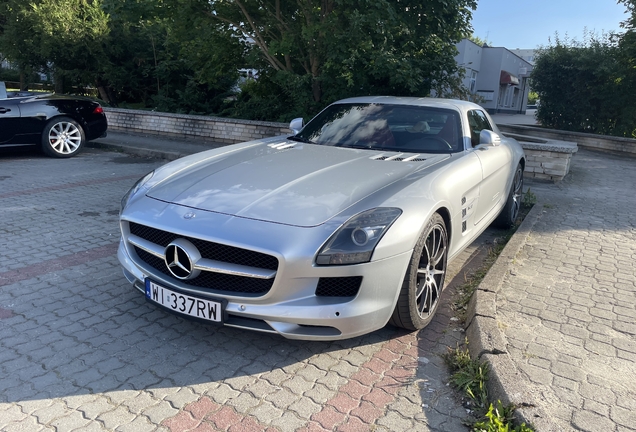 Mercedes-Benz SLS AMG