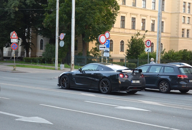 Nissan GT-R 2013