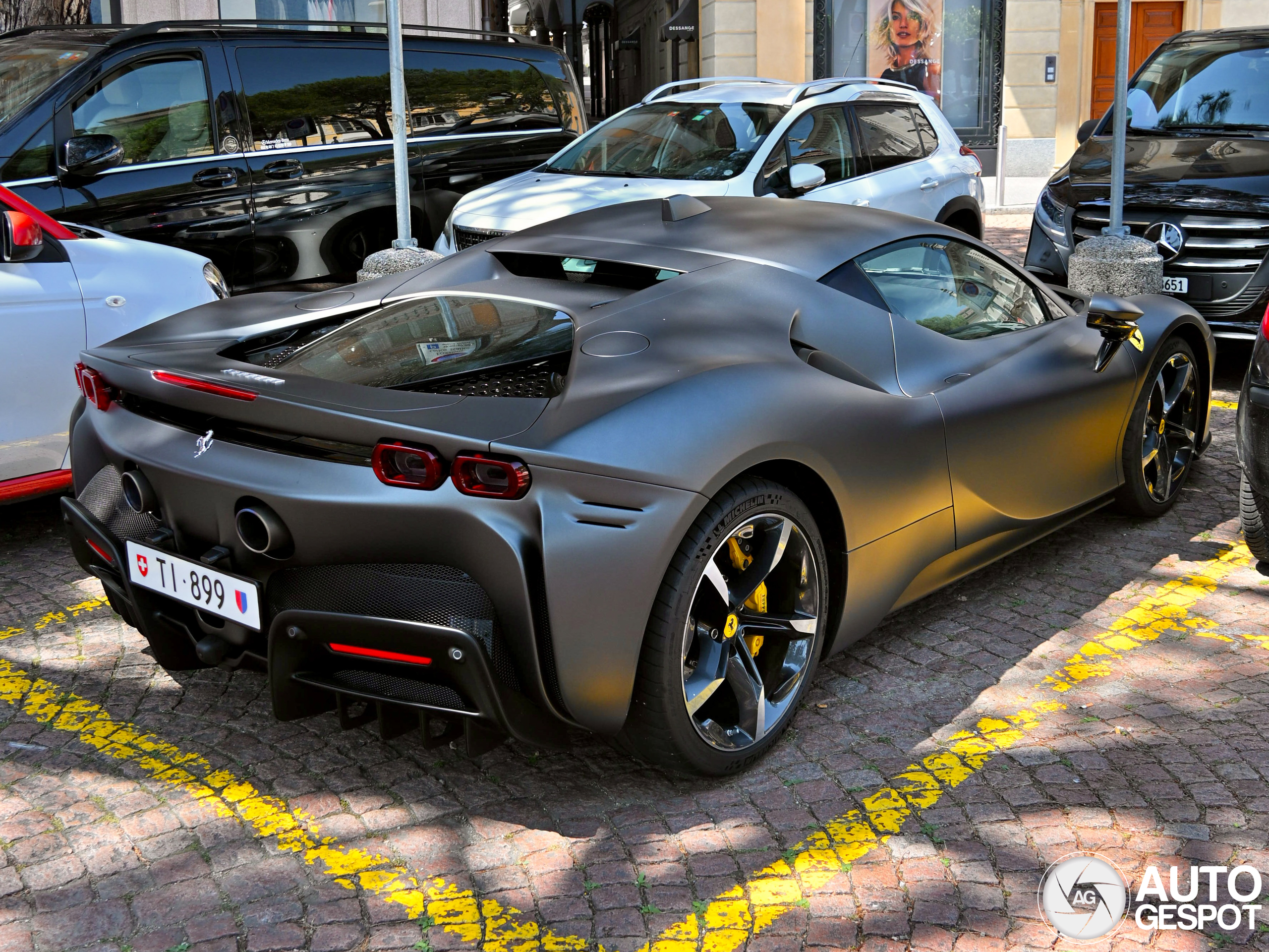 Ferrari SF90 Stradale