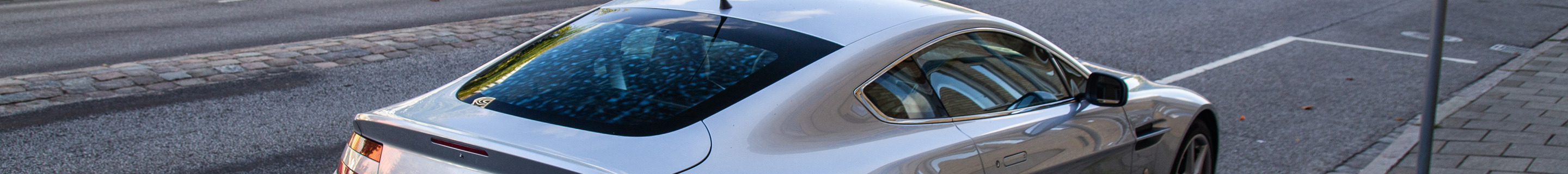 Aston Martin V8 Vantage
