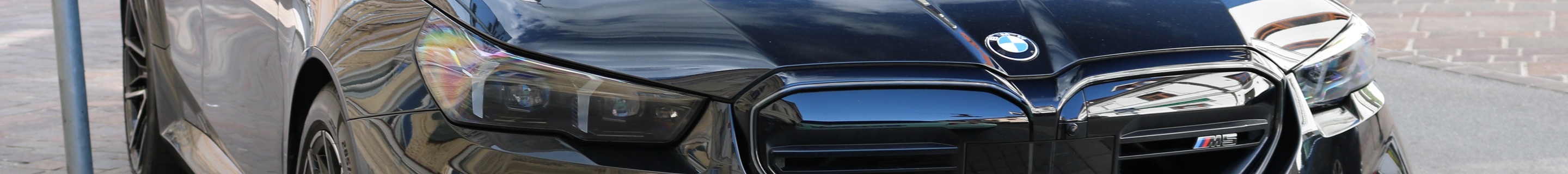 BMW M5 G90