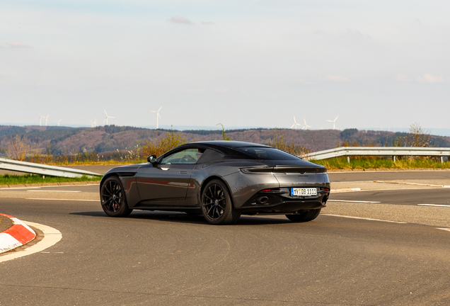 Aston Martin DB11 AMR